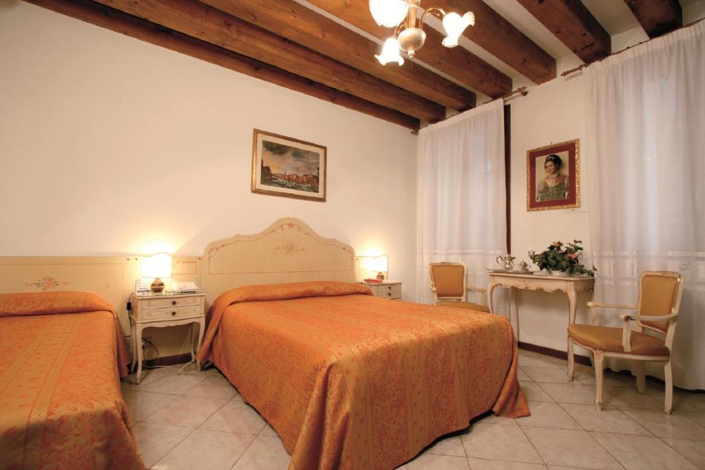 Hotel At Leonard Venise Chambre photo